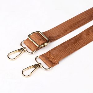 Tự làm dây đeo túi với móc càng cua